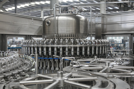4/5 in 1 abkühlender Kettensaft-Füllmaschine für Plastikflasche